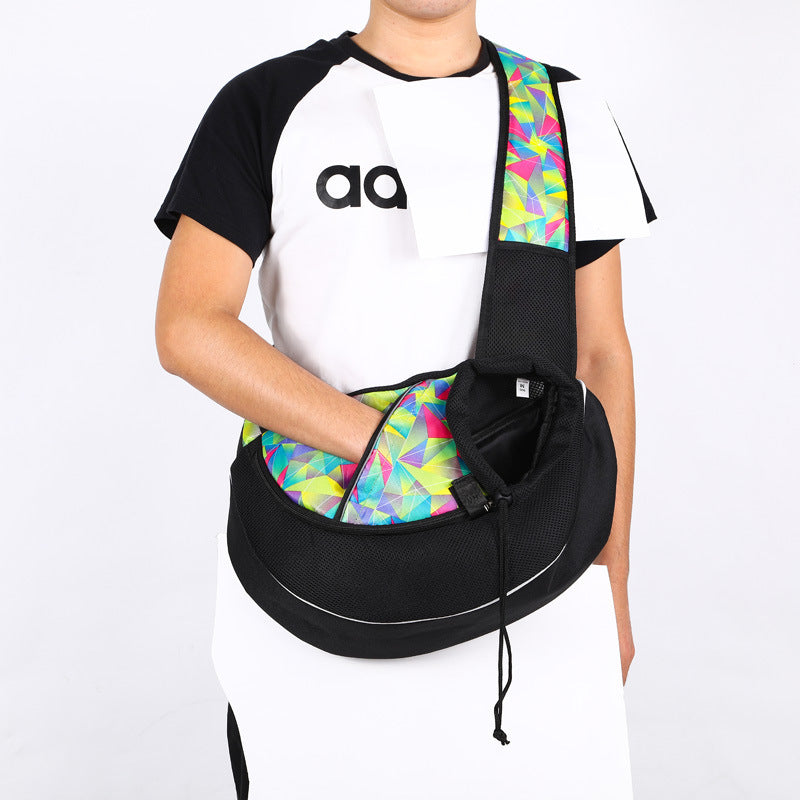 Portable Pet Carrier Crossbody Bag for Dogs & Cats – Breathable, Safe & Stylish Outdoor Travel Sling (Black, Oxford Fabric)