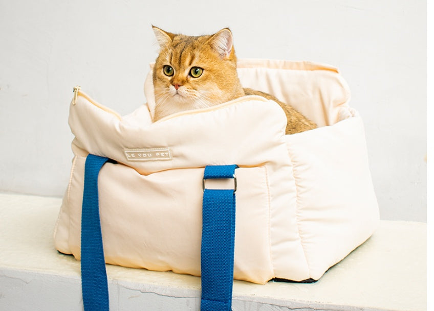 Portable Cat Carrier Bag – Lightweight Foldable Travel Tote for Cats & Small Pets, Breathable & Comfortable Design for Daily Outings